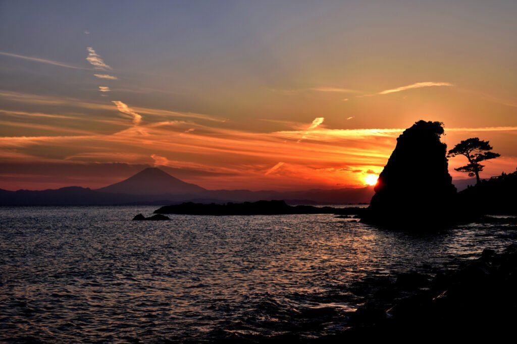 🏞️ 입석 공원(타테이시 코우엔) 이미지 3